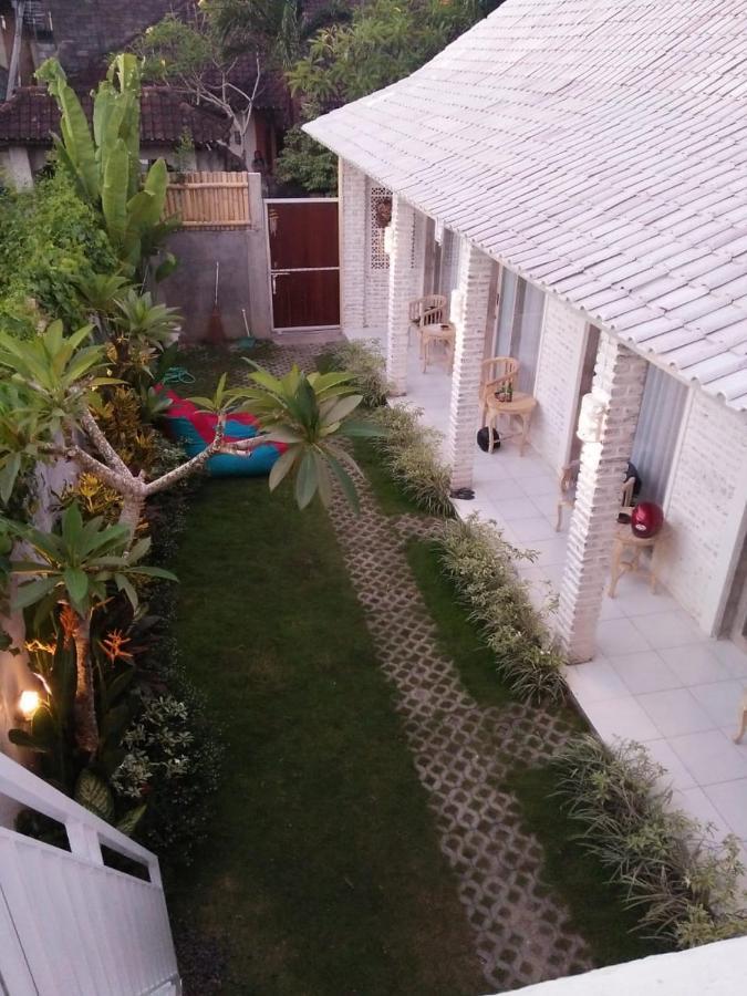 Pondok Ayu Homestay Canggu Esterno foto